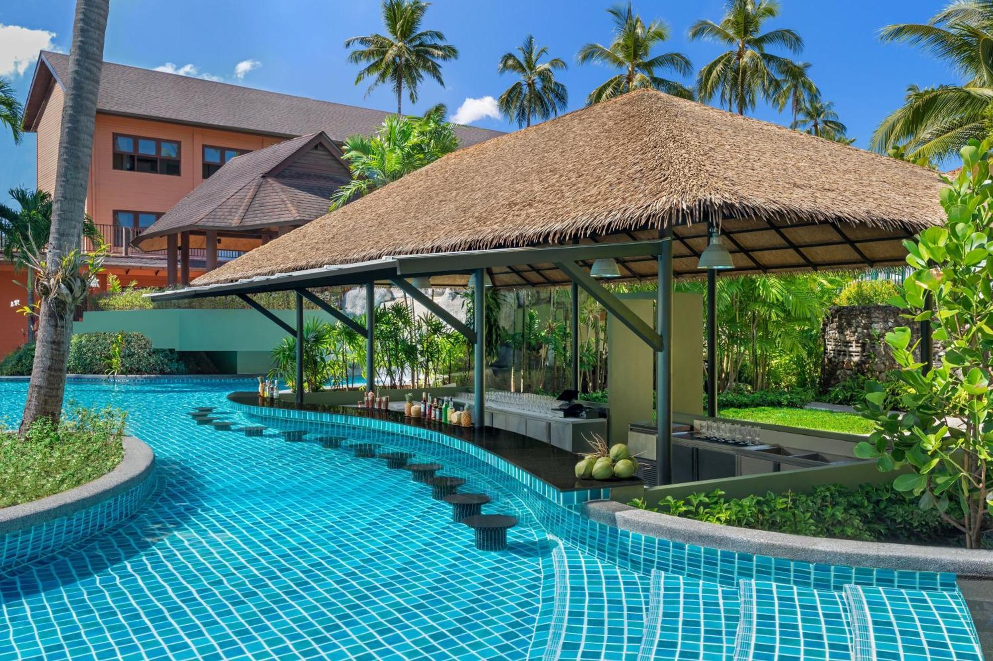 Courtyard By Marriott Phuket, Semesteranläggning (resort) 4*