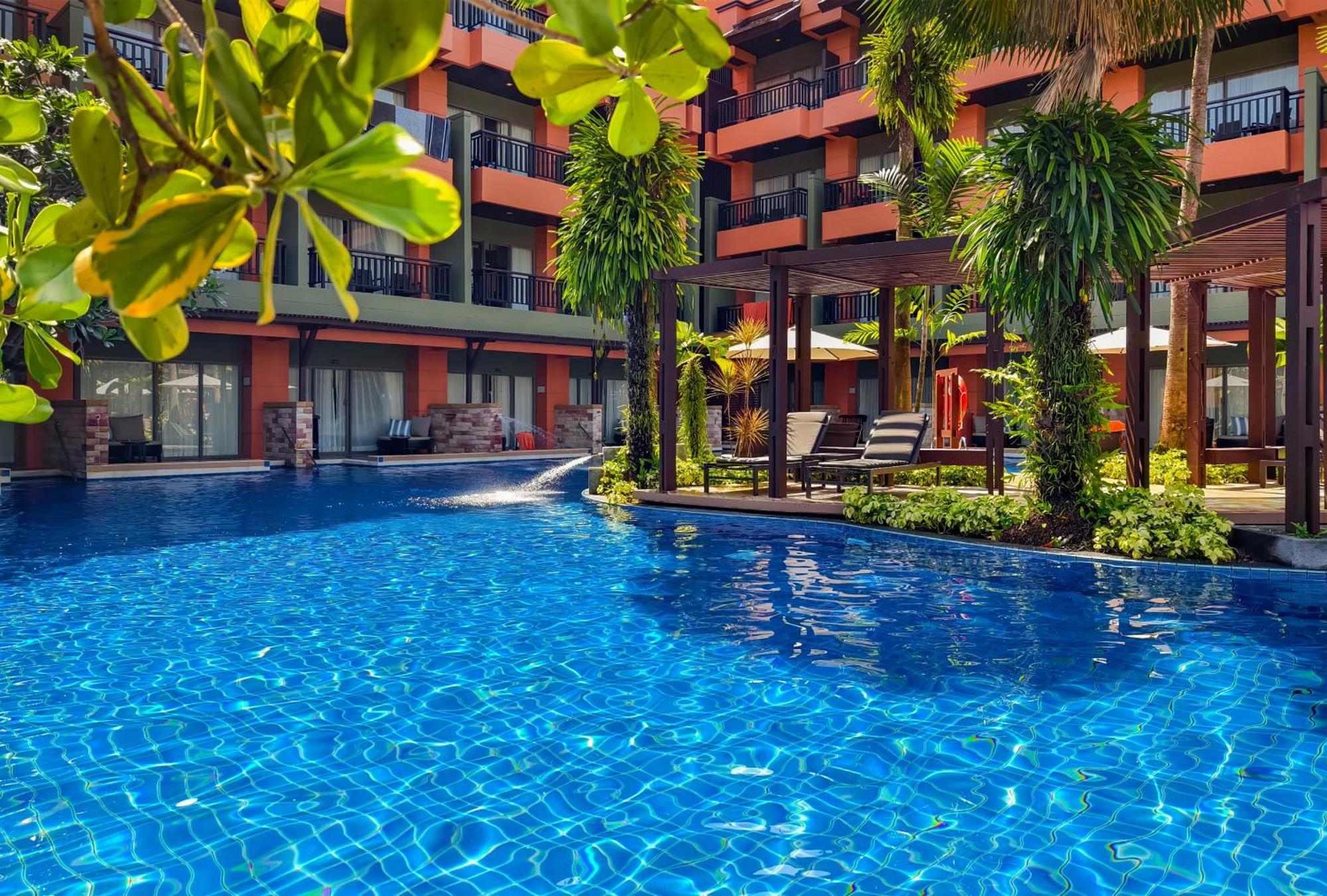 Semesteranläggning (resort) Courtyard By Marriott Phuket, Patong