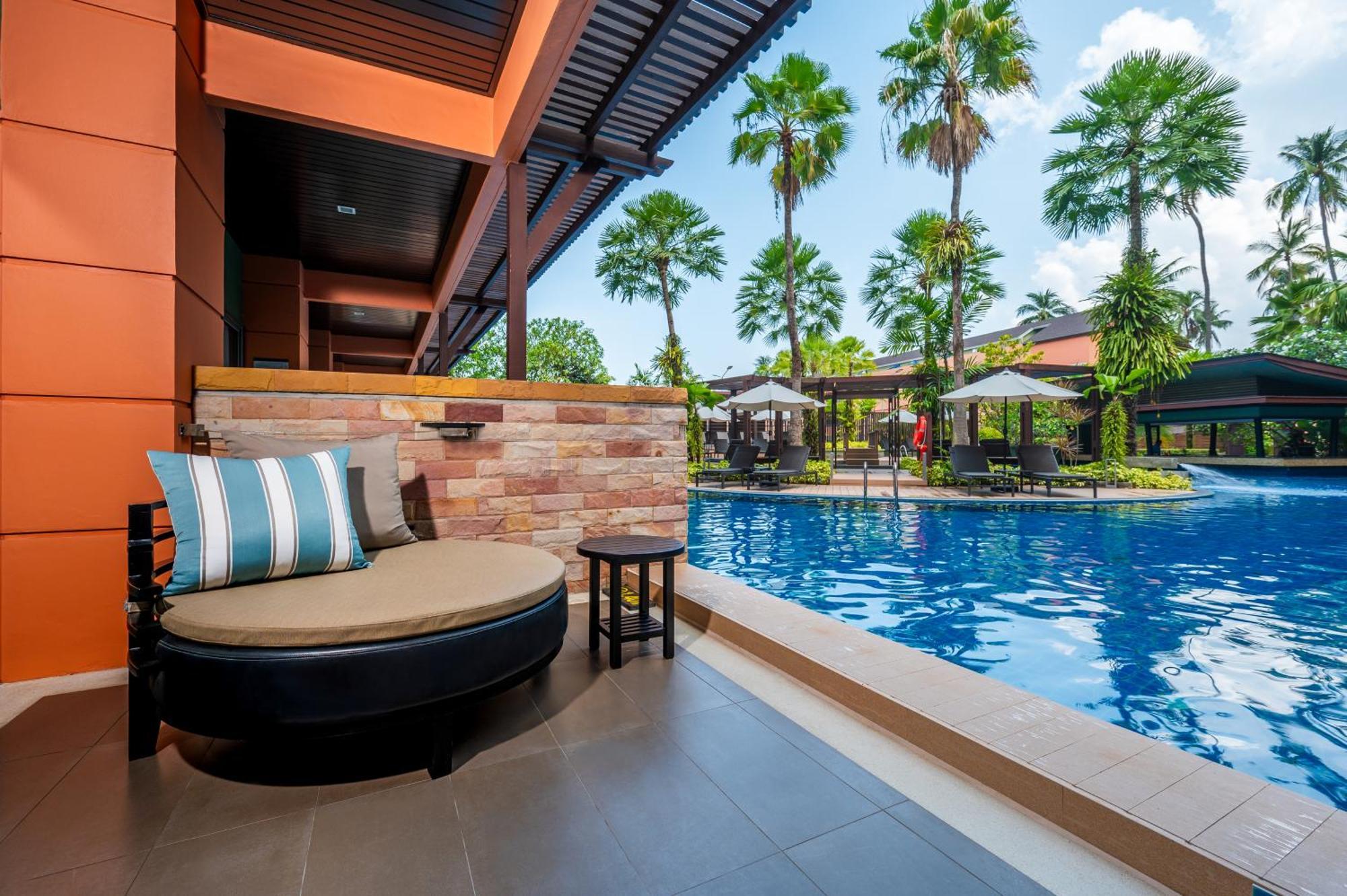 Semesteranläggning (resort) Courtyard By Marriott Phuket, Patong