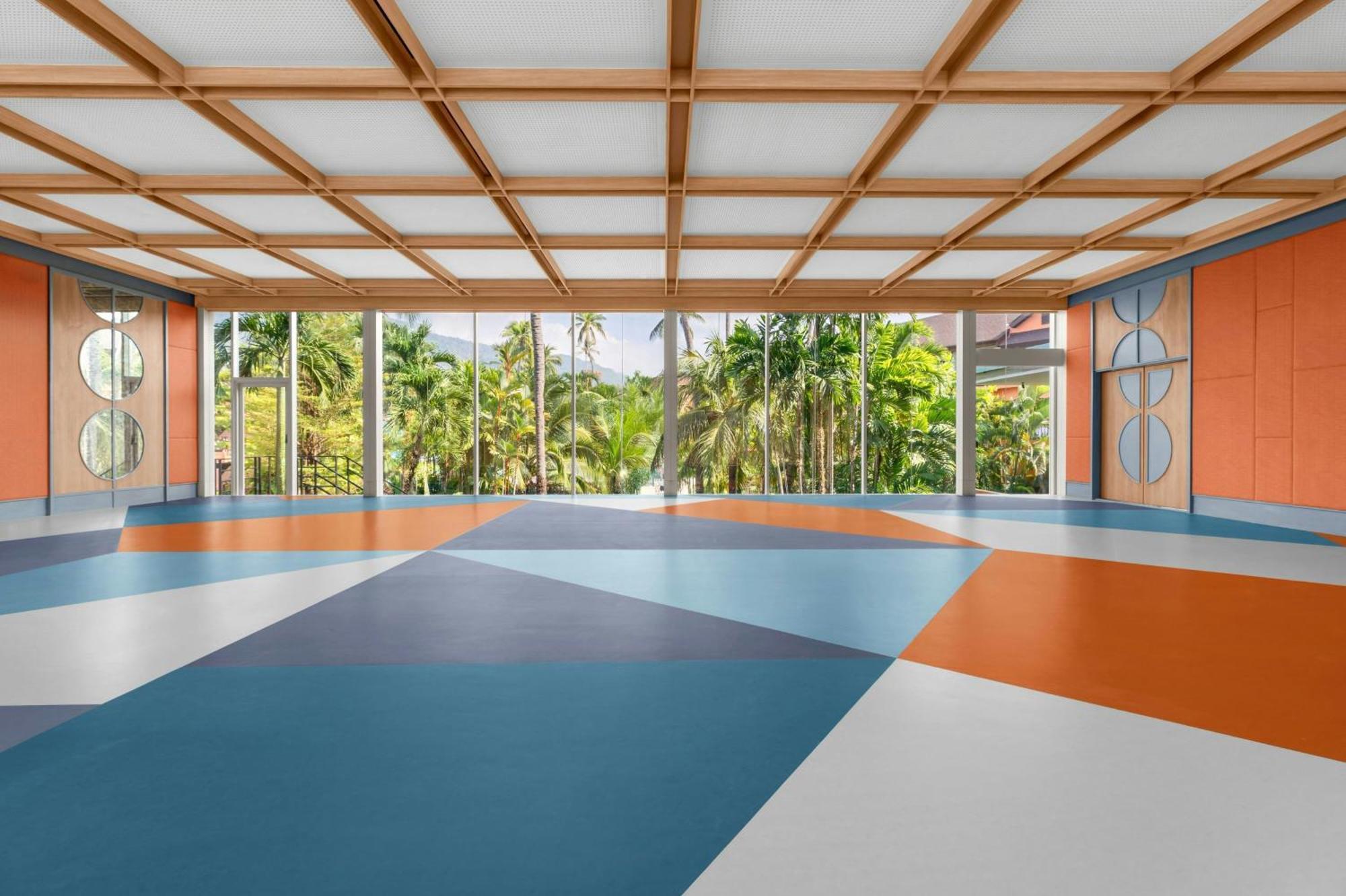 Semesteranläggning (resort) Courtyard By Marriott Phuket, 4*