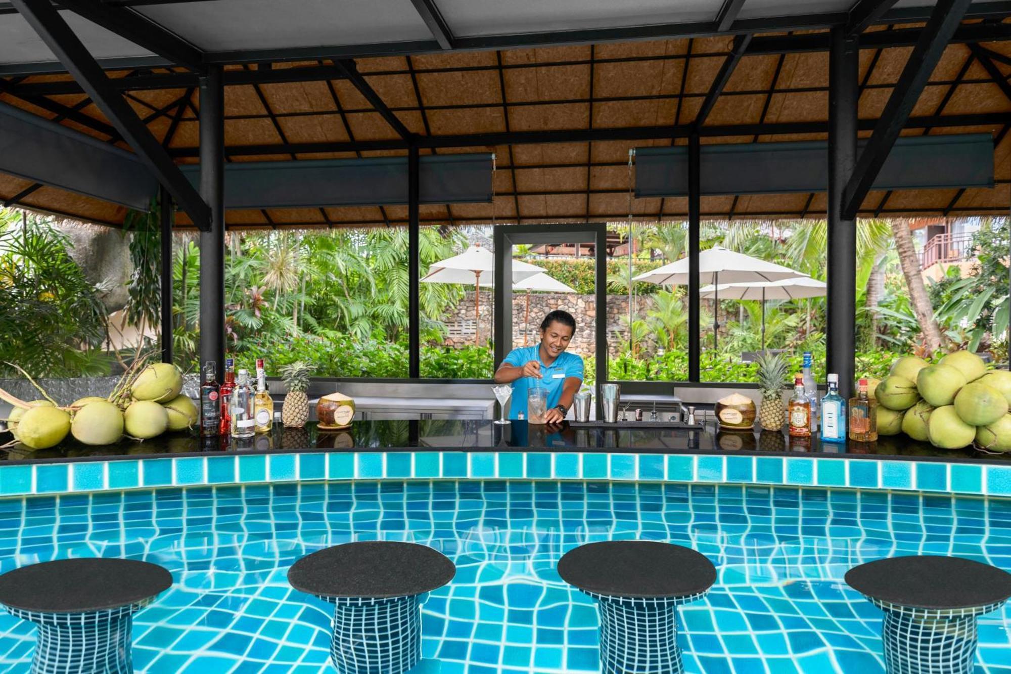 Resort Courtyard By Marriott Phuket, 5*